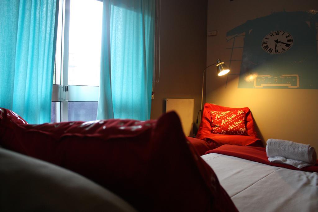 Albergue Oporto Excentric Surf / Design Hostel *