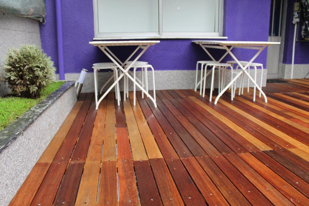 Oporto Excentric Surf / Design Hostel Porto