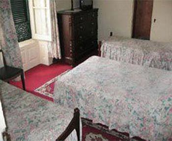 Guest house Pensao Residencial Mirasol 3*