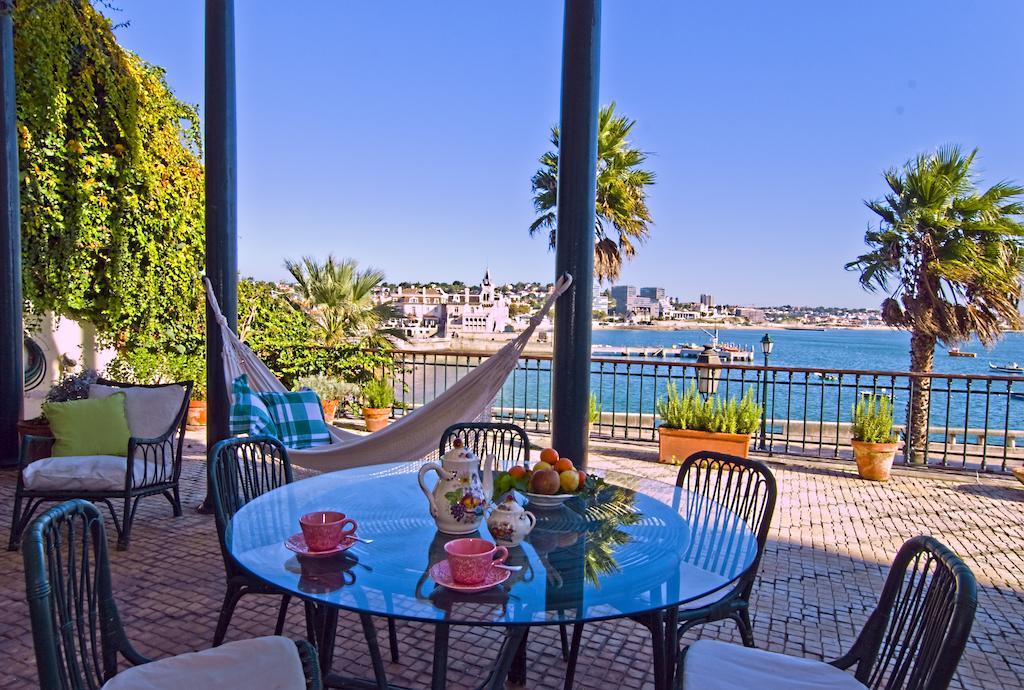 Front Sea Bay View Cascais