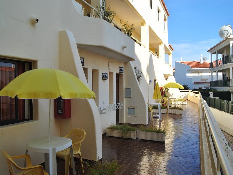 Apartment Olhos Do Mar