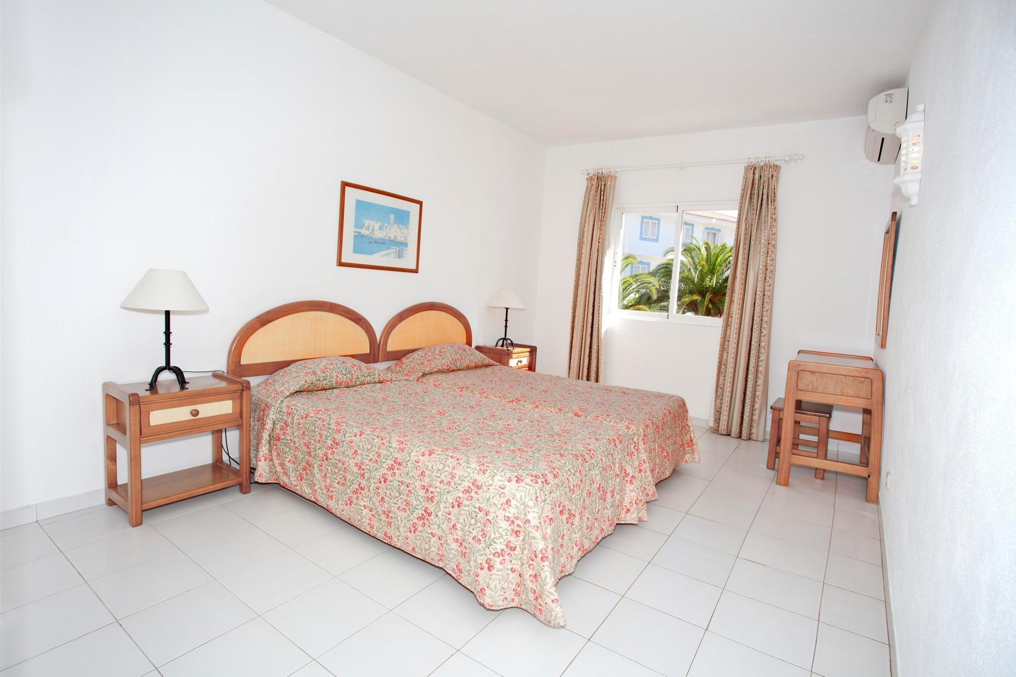Agua Branca Aparthotel 3*