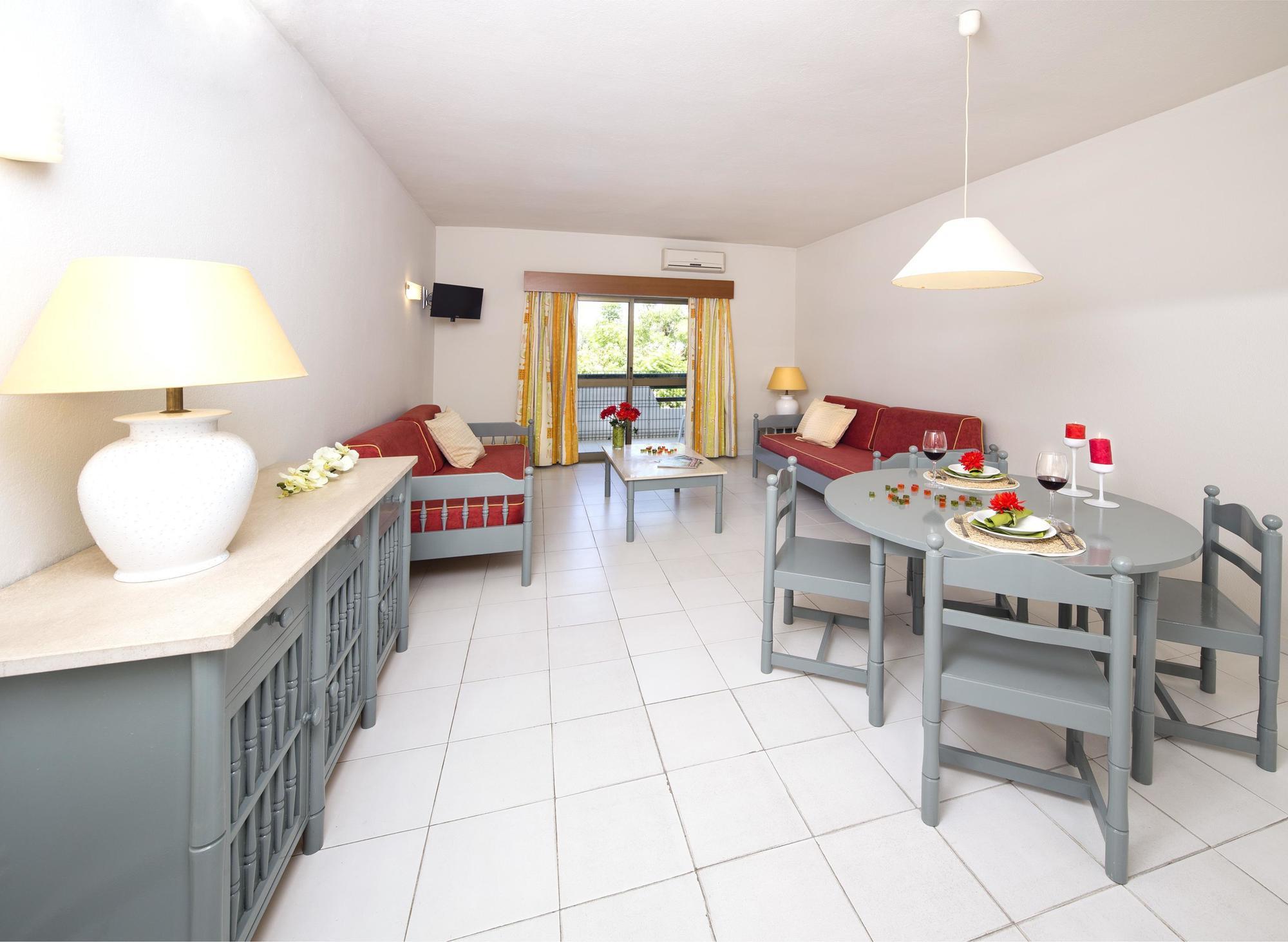 Cheerfulway Valmangude Jardim Aparthotel