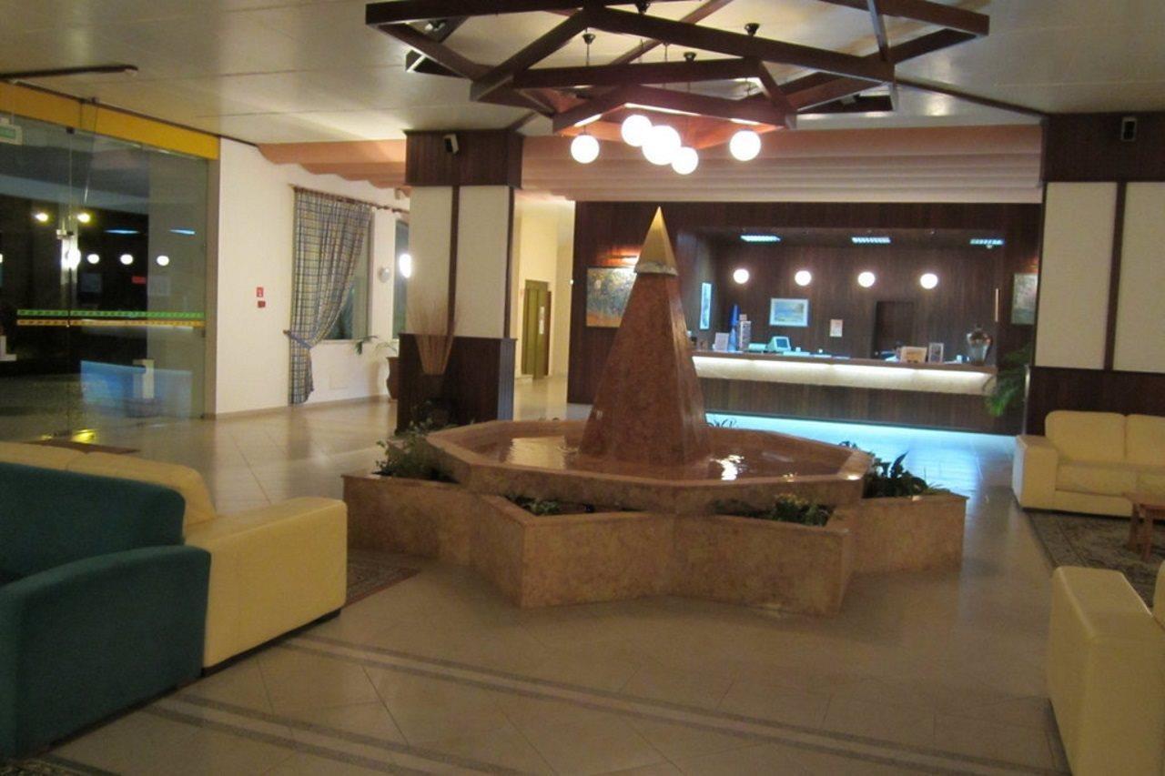 Hotel Luar