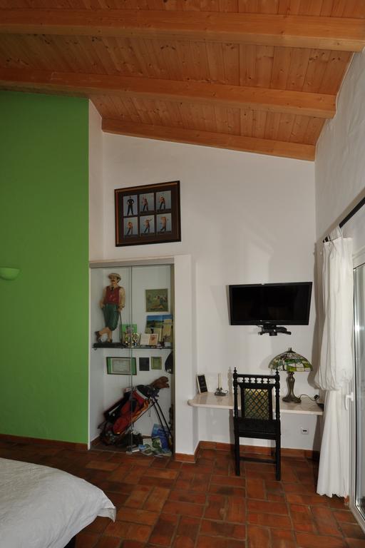 Herdade Dos Frades Country house *