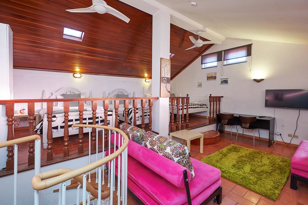 Casa Birre Guesthouse Guest house Cascais