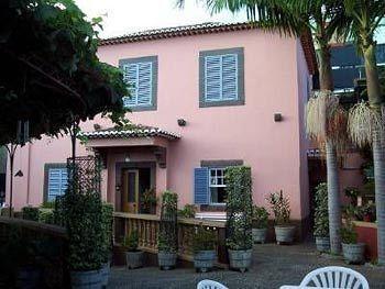 A Casa Do Caseiro 2* Funchal (Madeira)