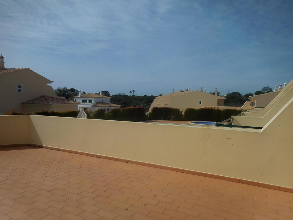 Rosal Villa *