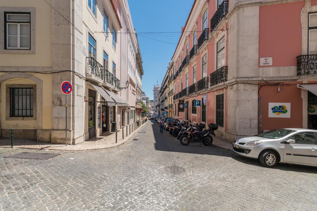 Chiado 44 3* Lisbon