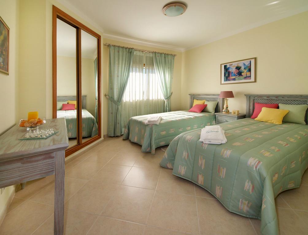 Oasis Parque Country Club Holiday park 3*
