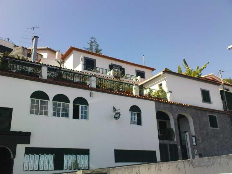 Pensao Residencial Teresinha Pensión 2*