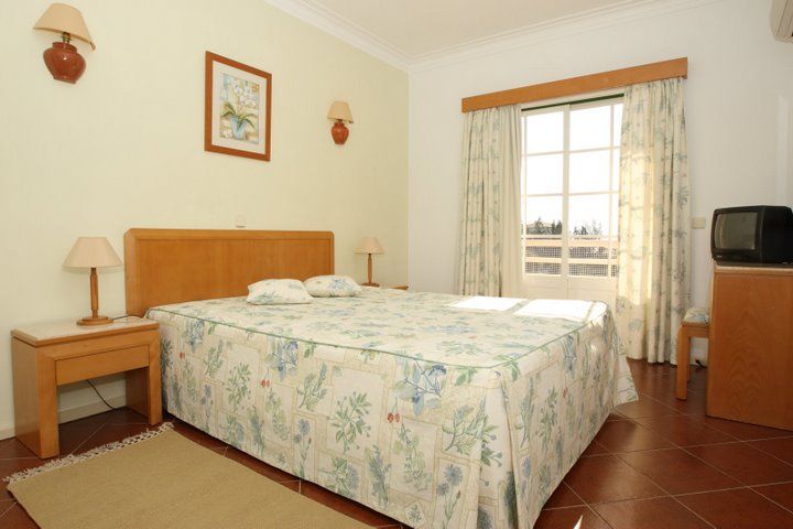 Coral Do Vau Apartahotel 3*
