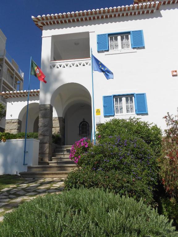 Vila Lido Bed & Breakfast 3*