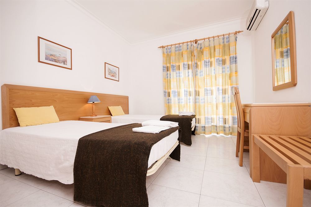 Aparthotel Plaza Real By Atlantichotels
