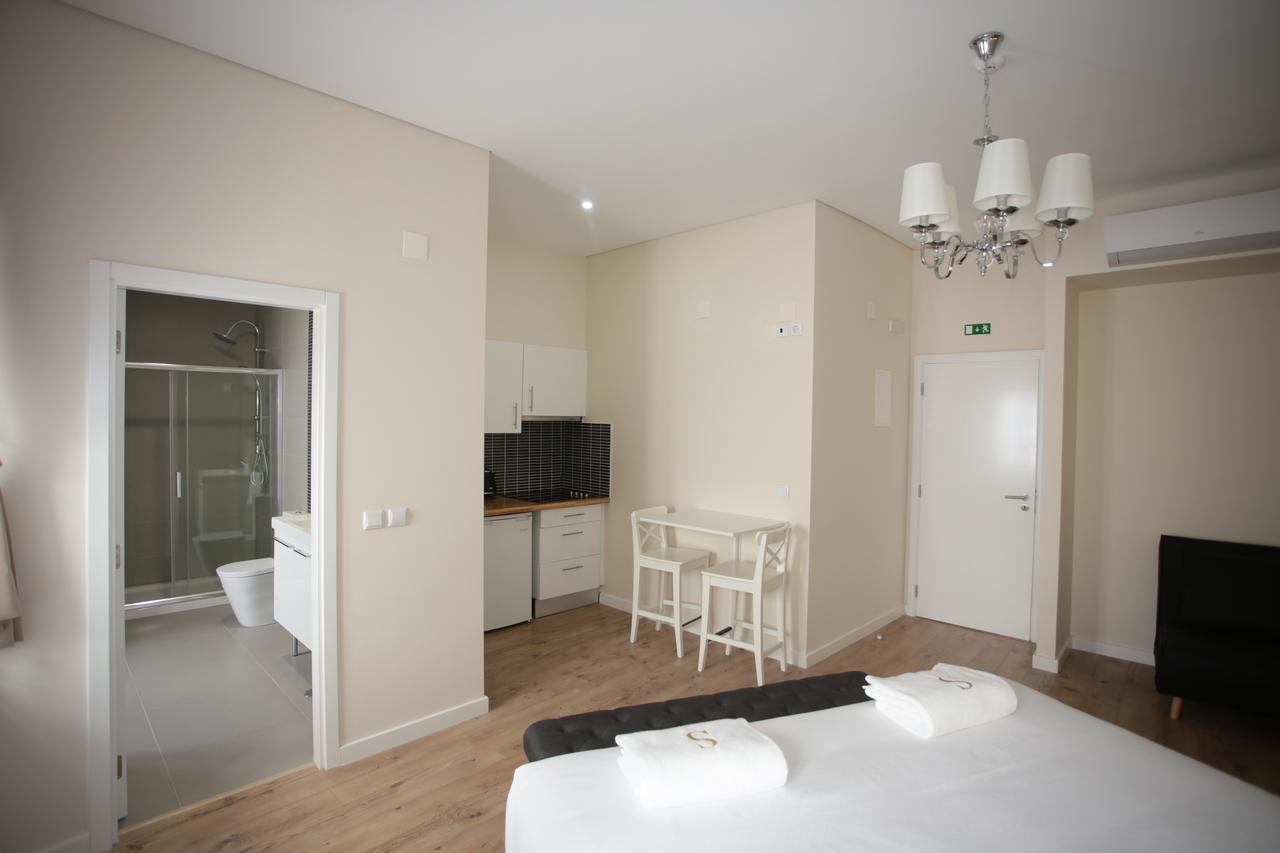 Bed and breakfast Suites Guest House 3*