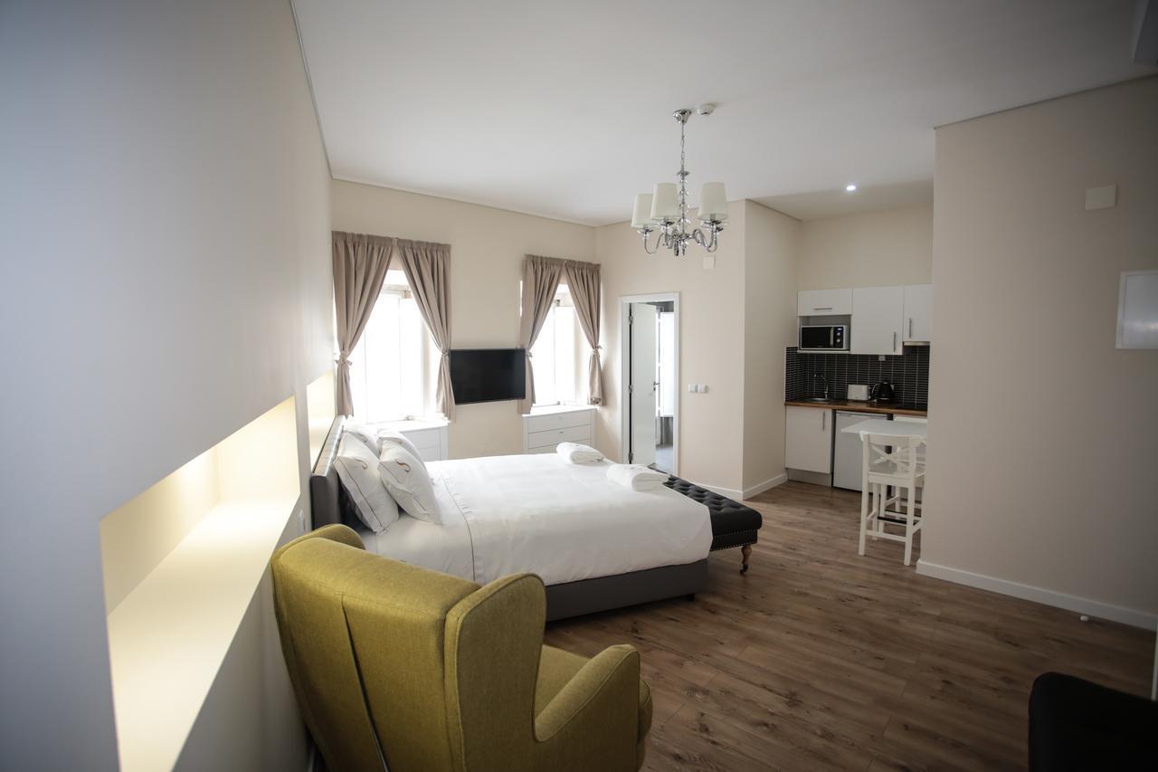 Bed and breakfast Suites Guest House 3*