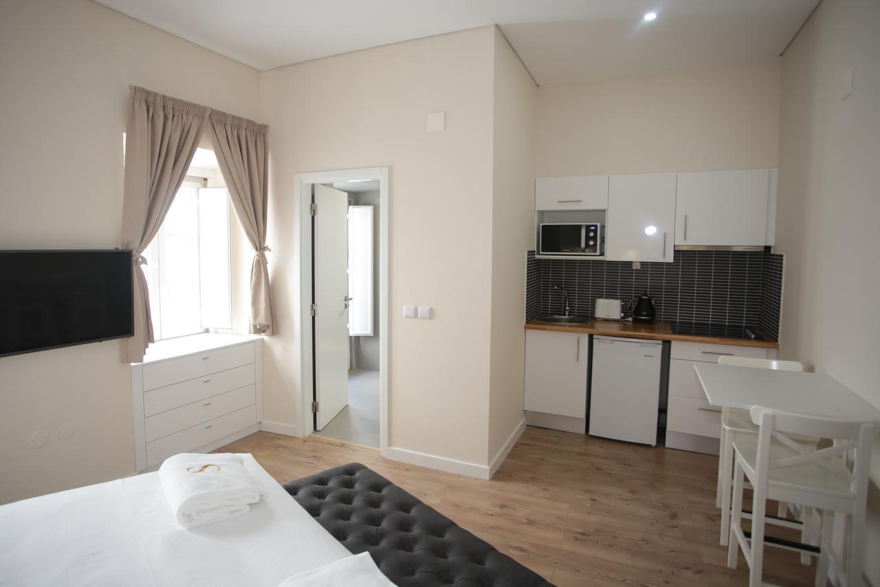 Bed and breakfast Suites Guest House 3*