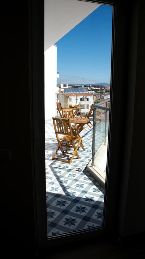Hostal Topcity & *