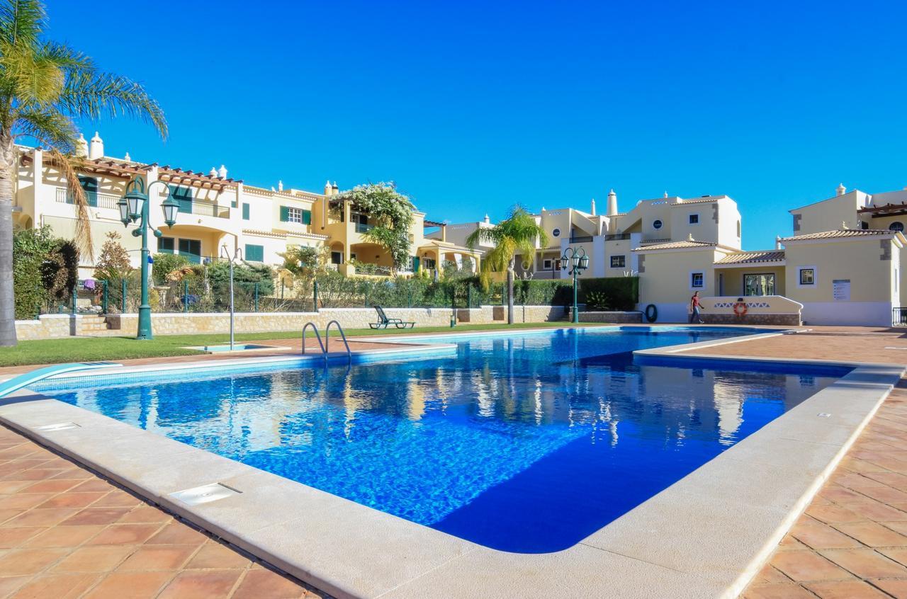 Apartment Encosta Das Oliveiras *
