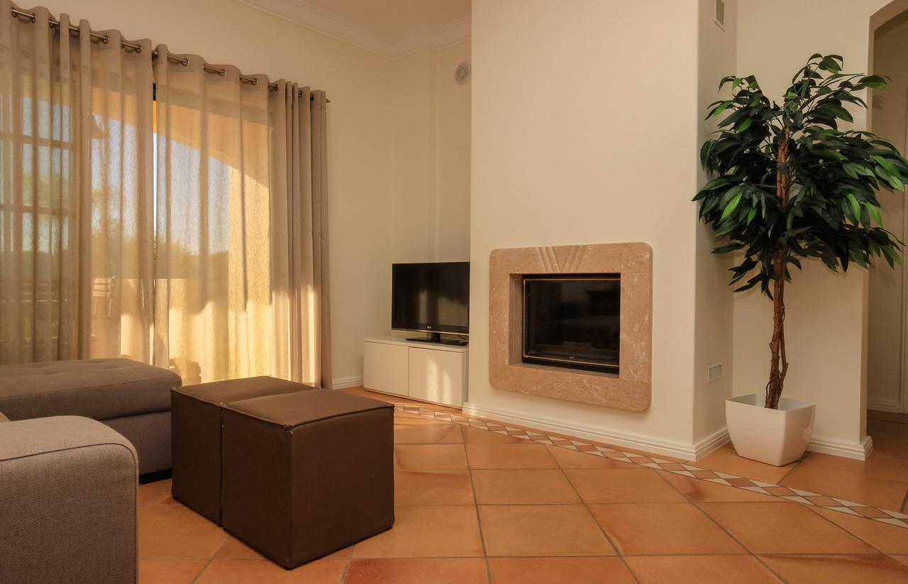 Encosta Das Oliveiras Apartment *