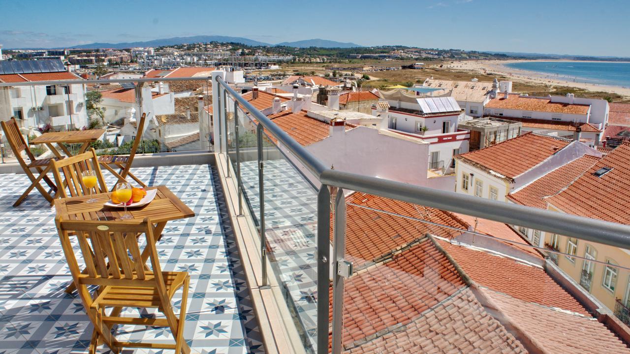 Topcity & Hostal Lagos