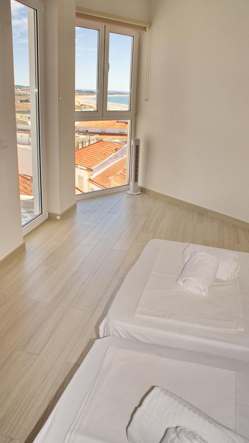 Hostal Topcity & *
