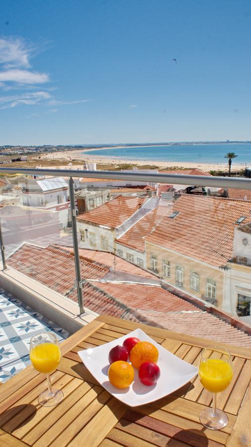 Topcity & Hostal *