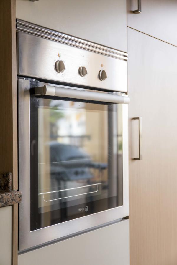 Apartamento C02 - Luxury 3 Bed With Pool View *