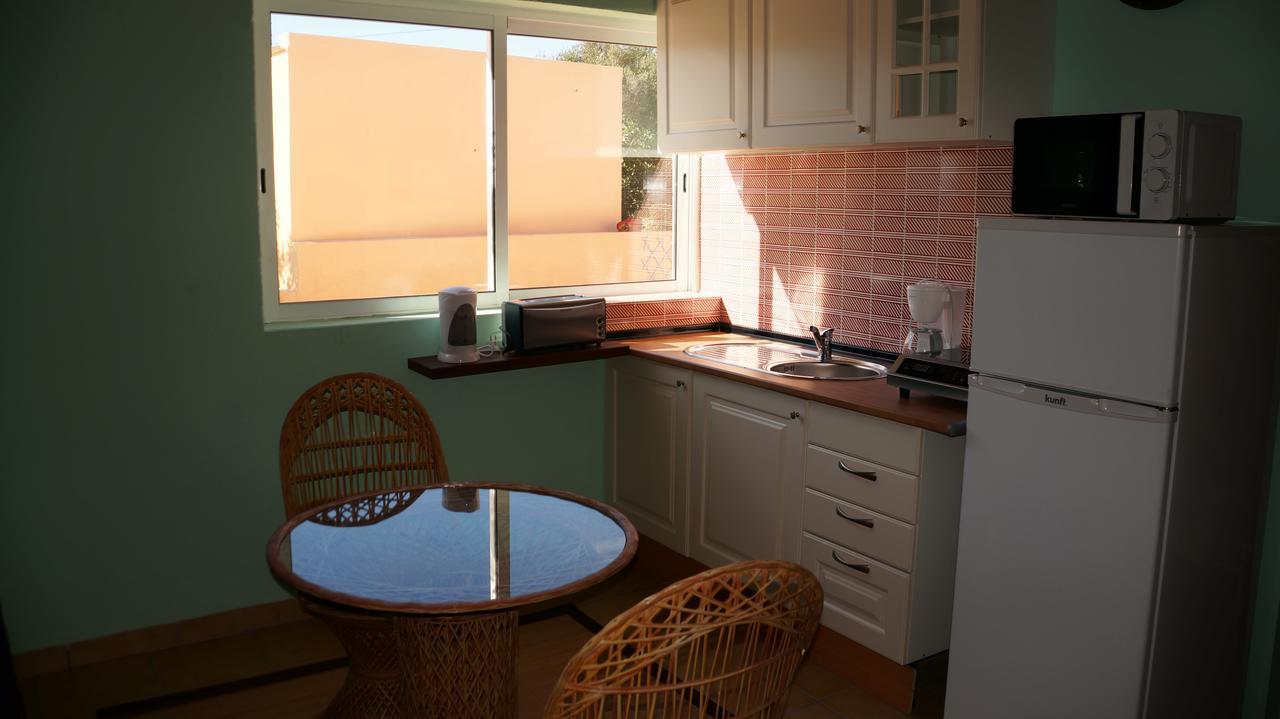 Seventies Cheap And Chic 3*