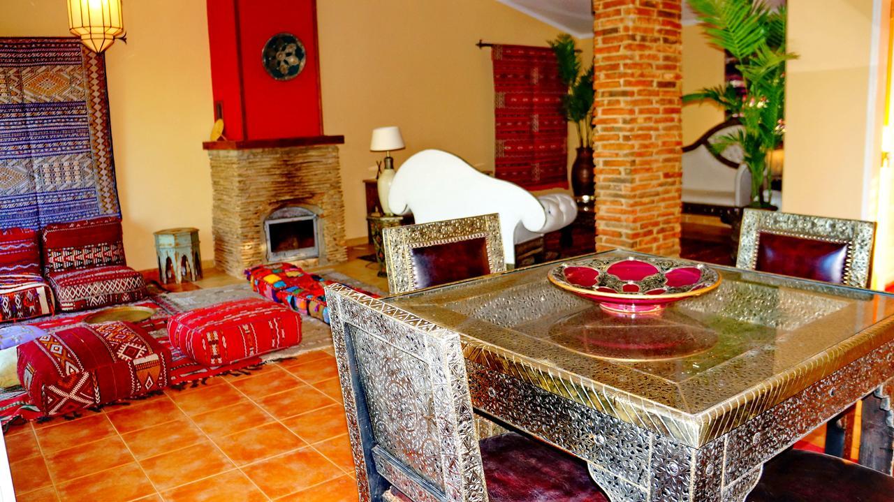 Seventies Cheap And Chic 3* Lagos