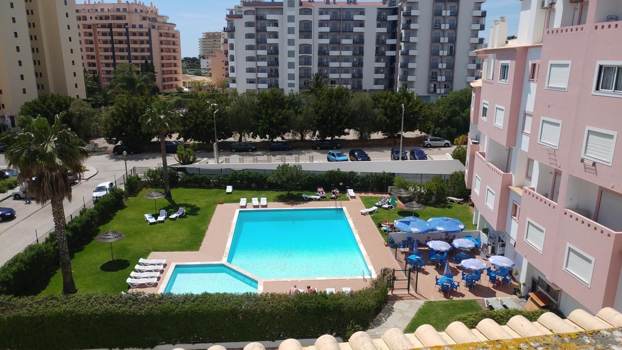 Castelos Da Rocha Aparthotel