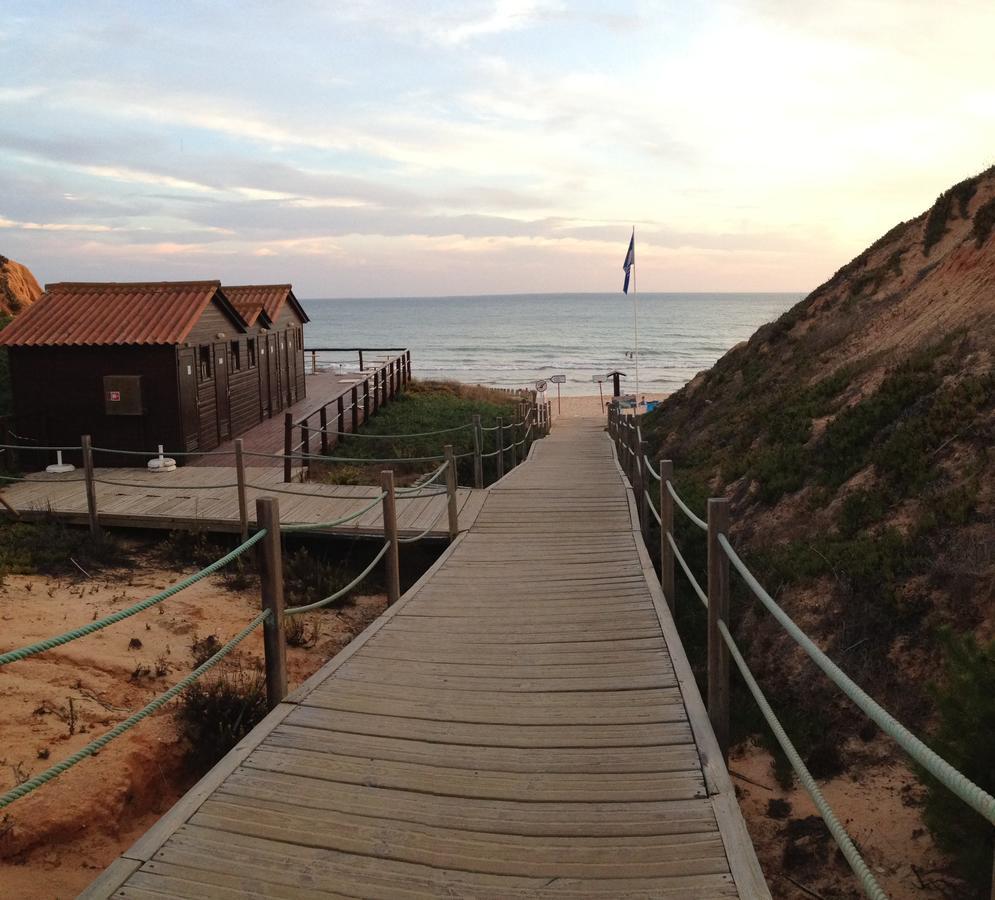 Lovely Studio Marta On The Beach Falesia, Apartamento