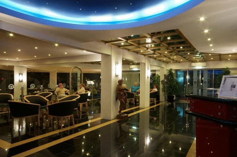 Aparthotel Tropical Sol 4*