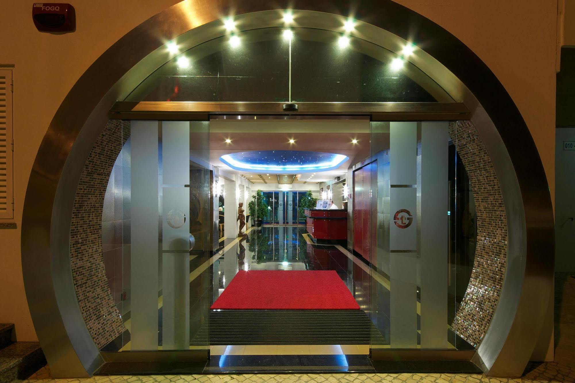 Tropical Sol Aparthotel
