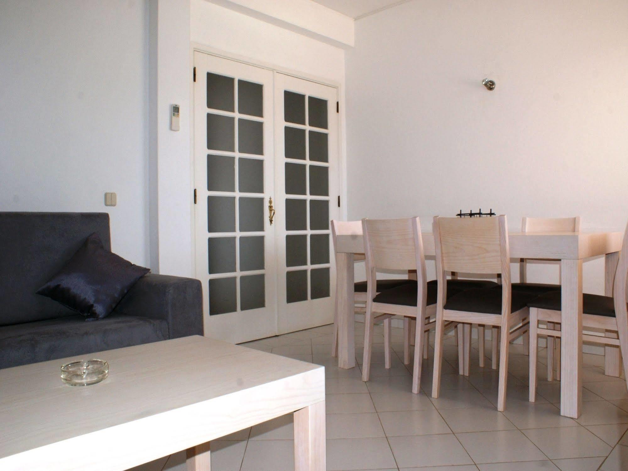 Agua Branca Aparthotel 3*