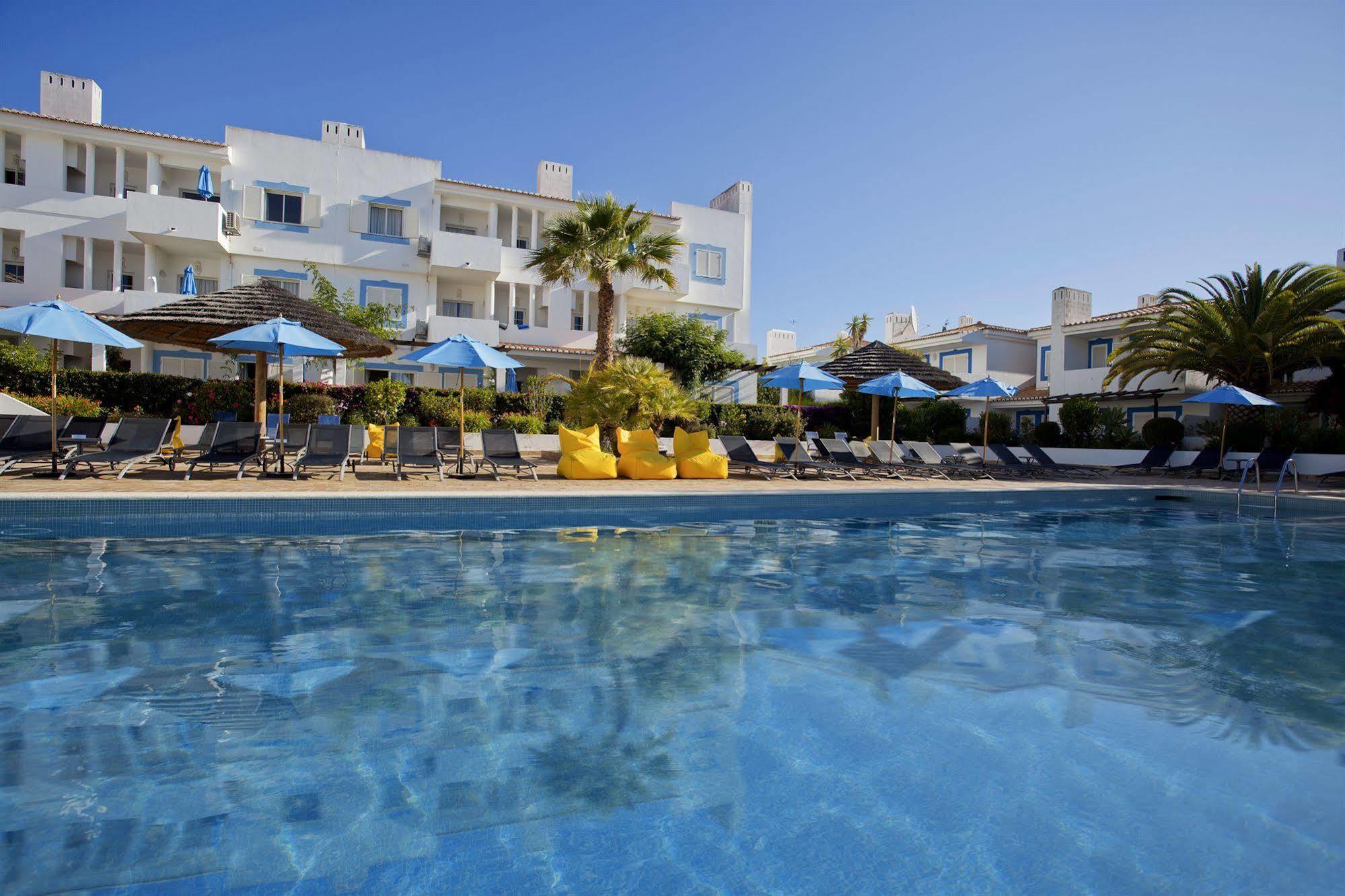 Agua Branca Aparthotel 3*