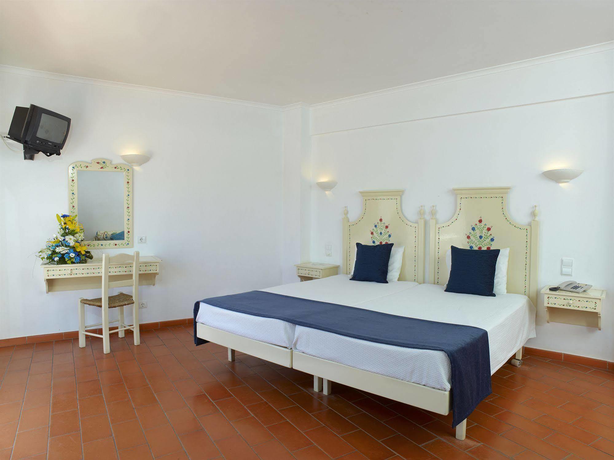 Hotel Indigo By Ihg (adults Only)