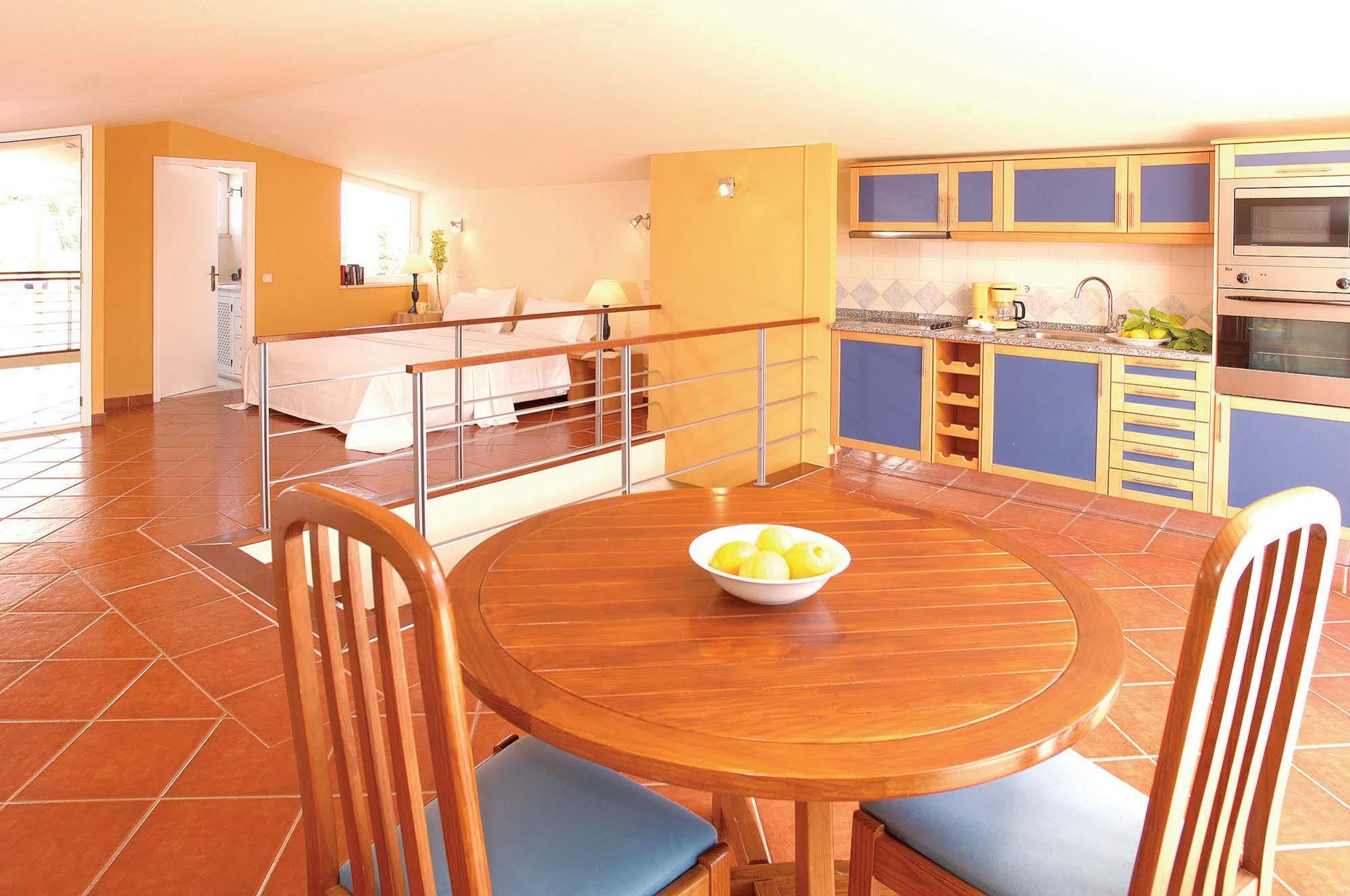Costa D'oiro Ambiance Village Hotel