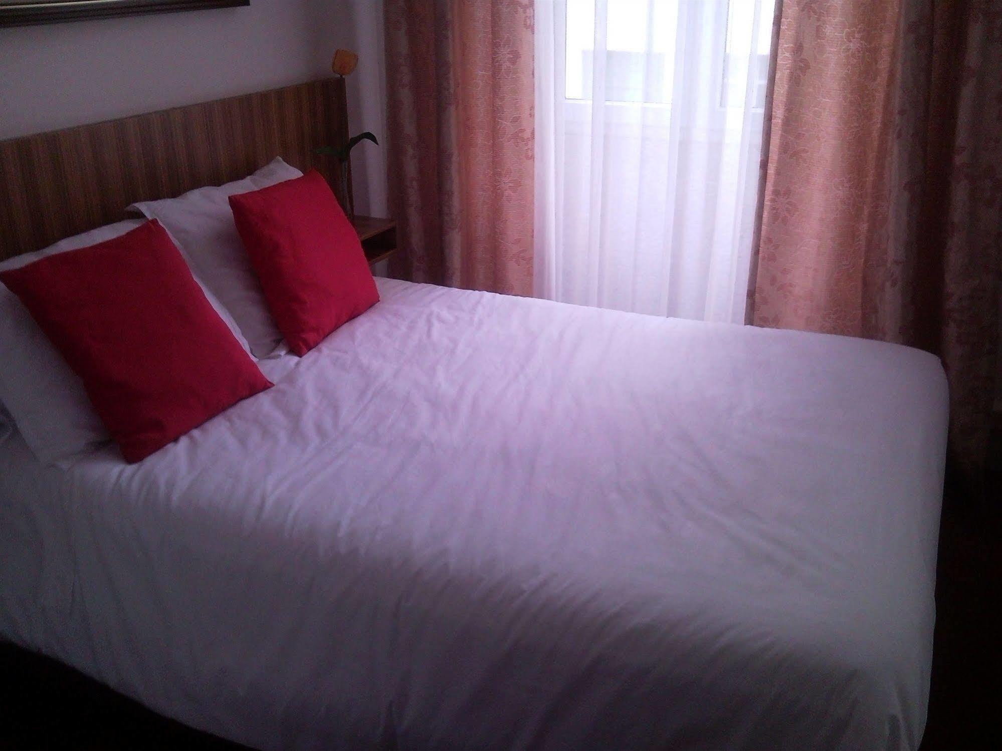 Guest house Residencial Portomadrid Porto