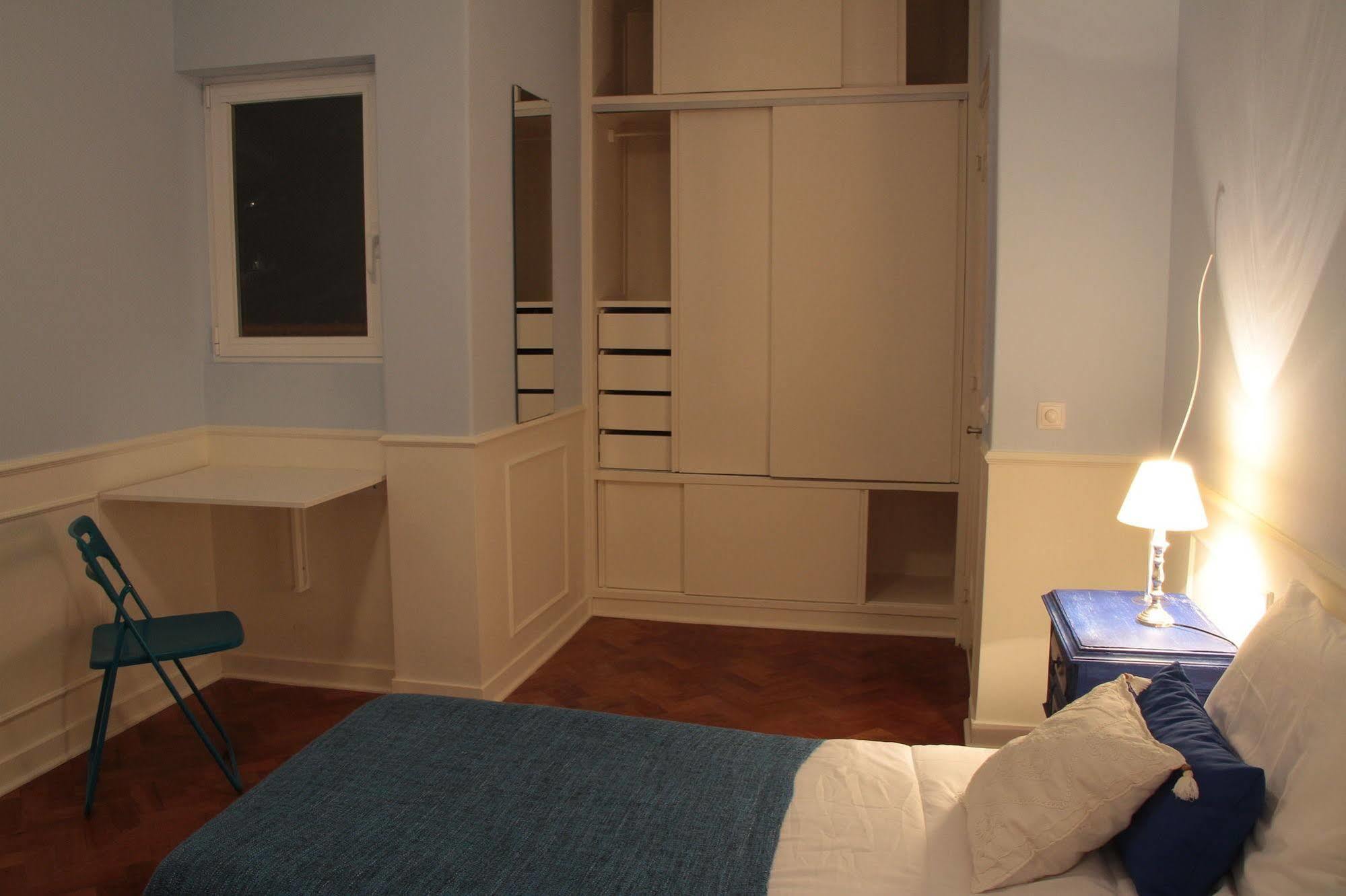 White House Guest house 3*