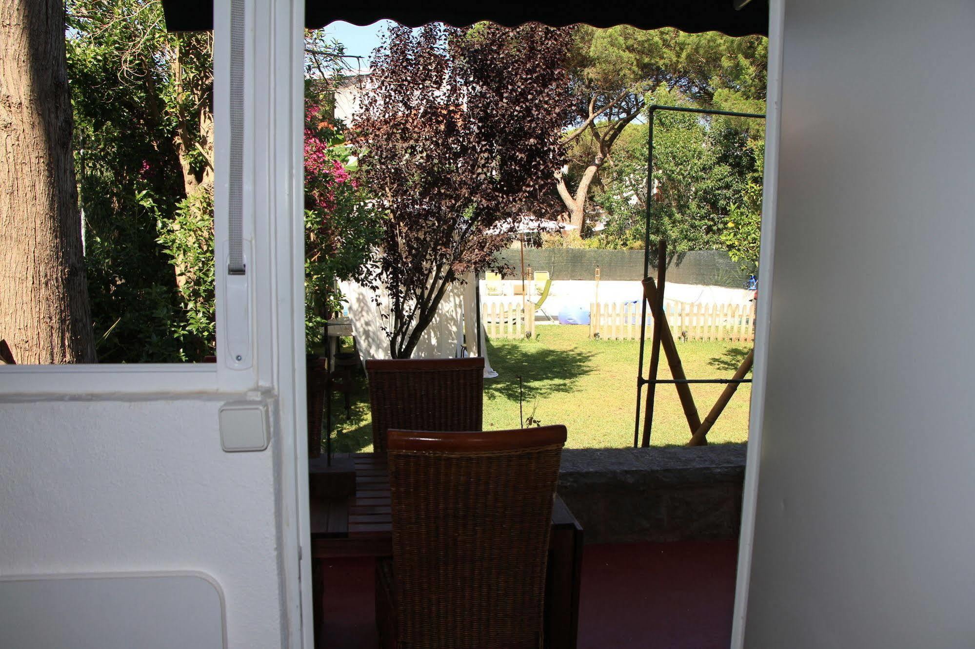 Guest house White House Cascais