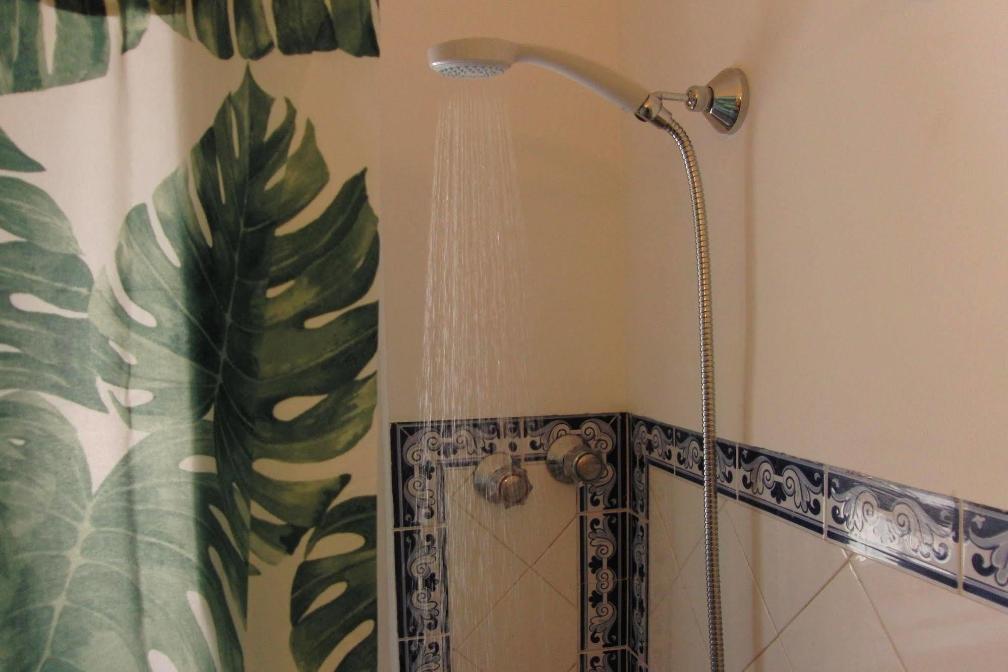 Hostal Eco Ljmonade Cascaes