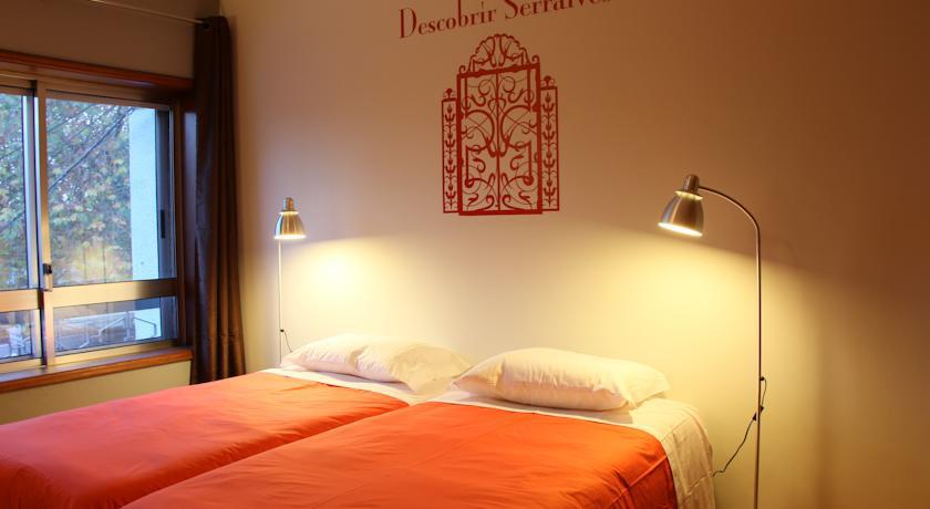 Albergue Oporto Excentric Surf / Design Hostel *