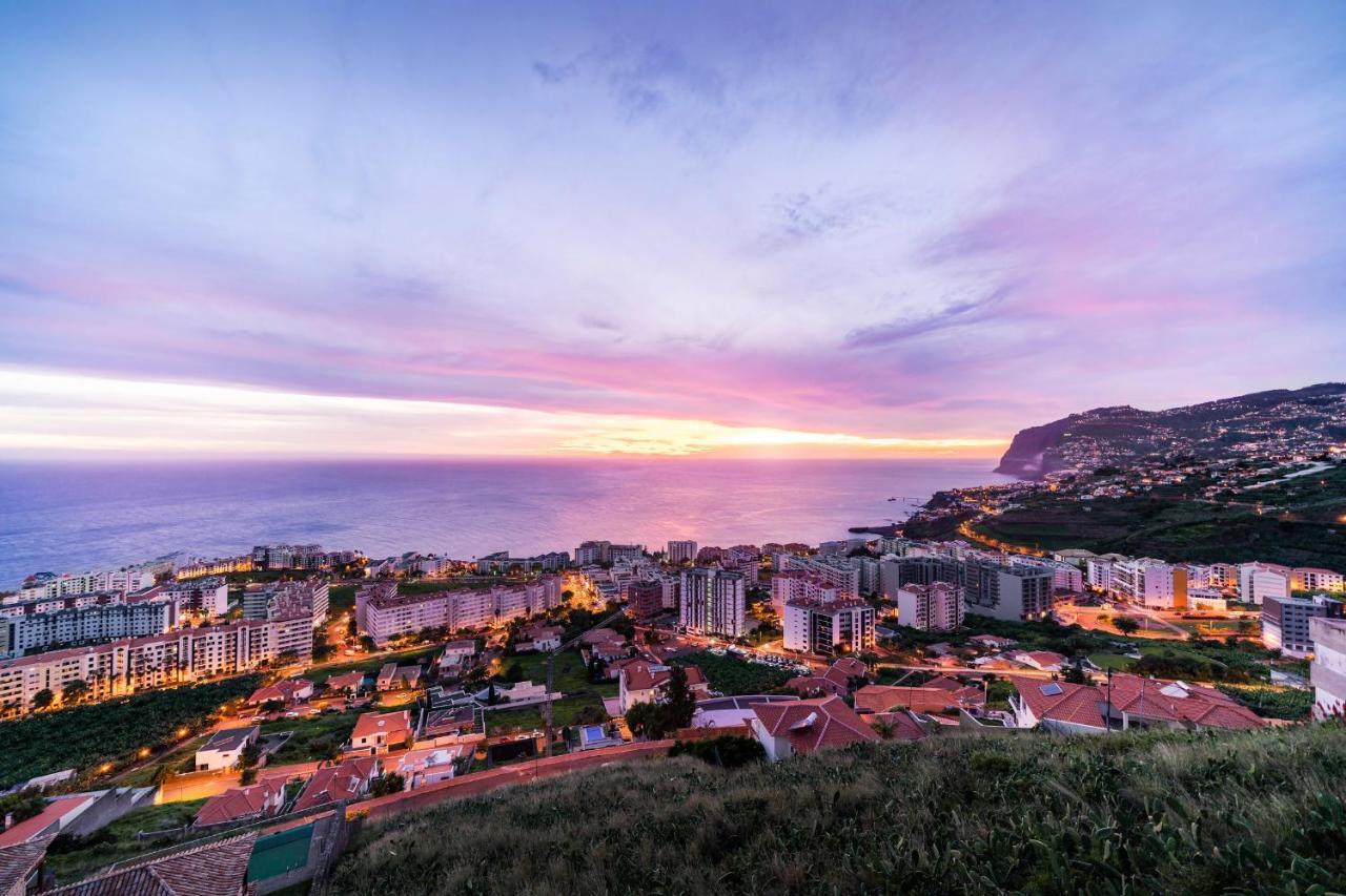 Sky By Travel To Madeira Villa *