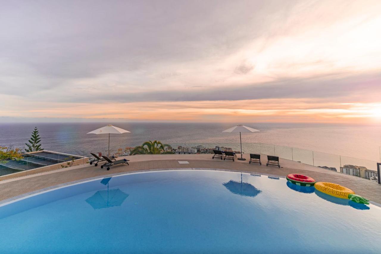 Sky By Travel To Madeira *