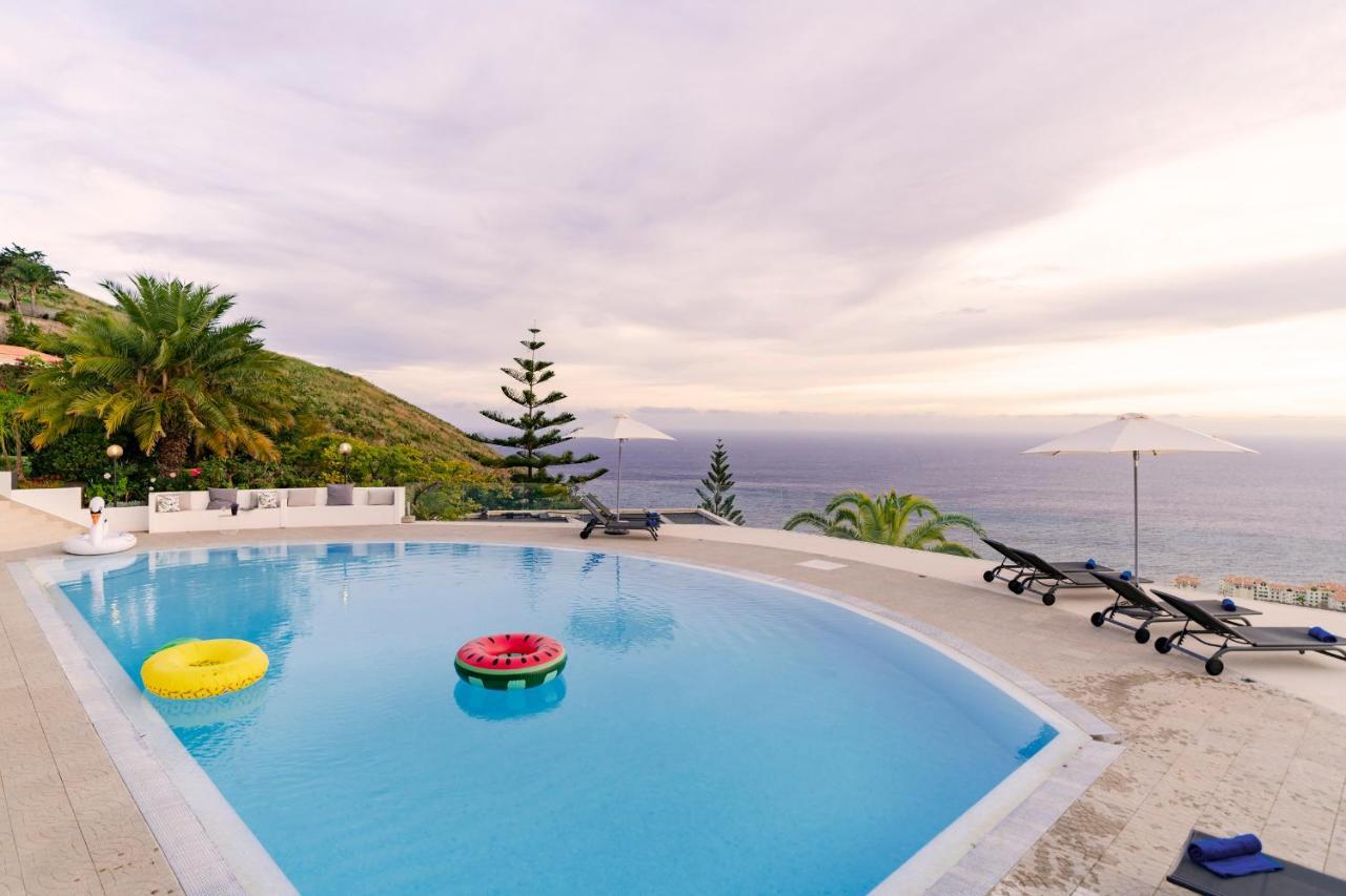 Sky By Travel To Madeira *