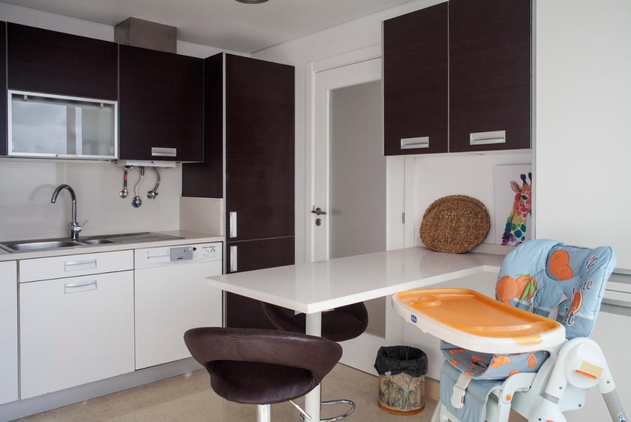 Two Bedroom With Balcony And Gorgeous View Over The Atlantic Apartamento