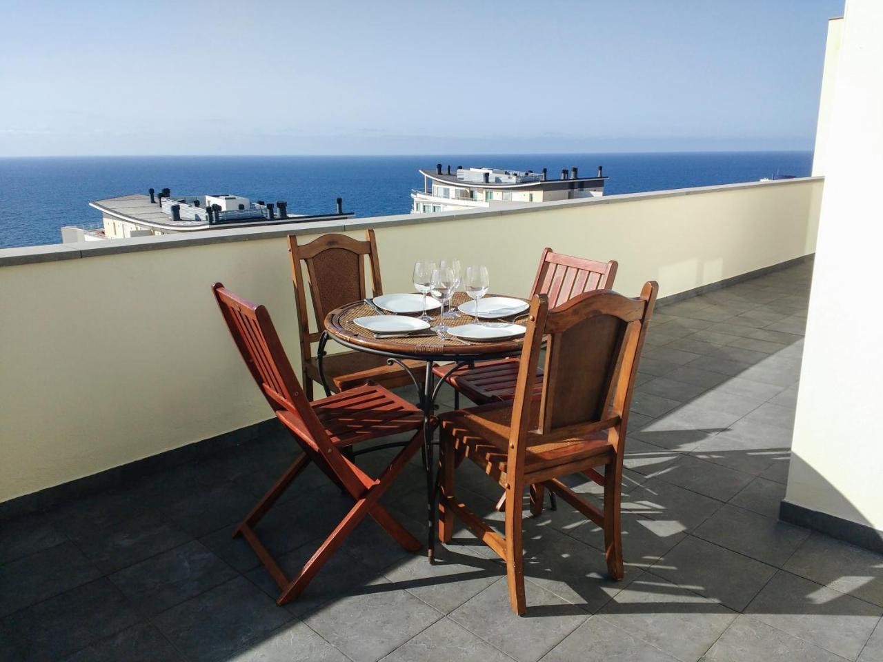 Two Bedroom With Balcony And Gorgeous View Over The Atlantic * Funchal (Madeira)