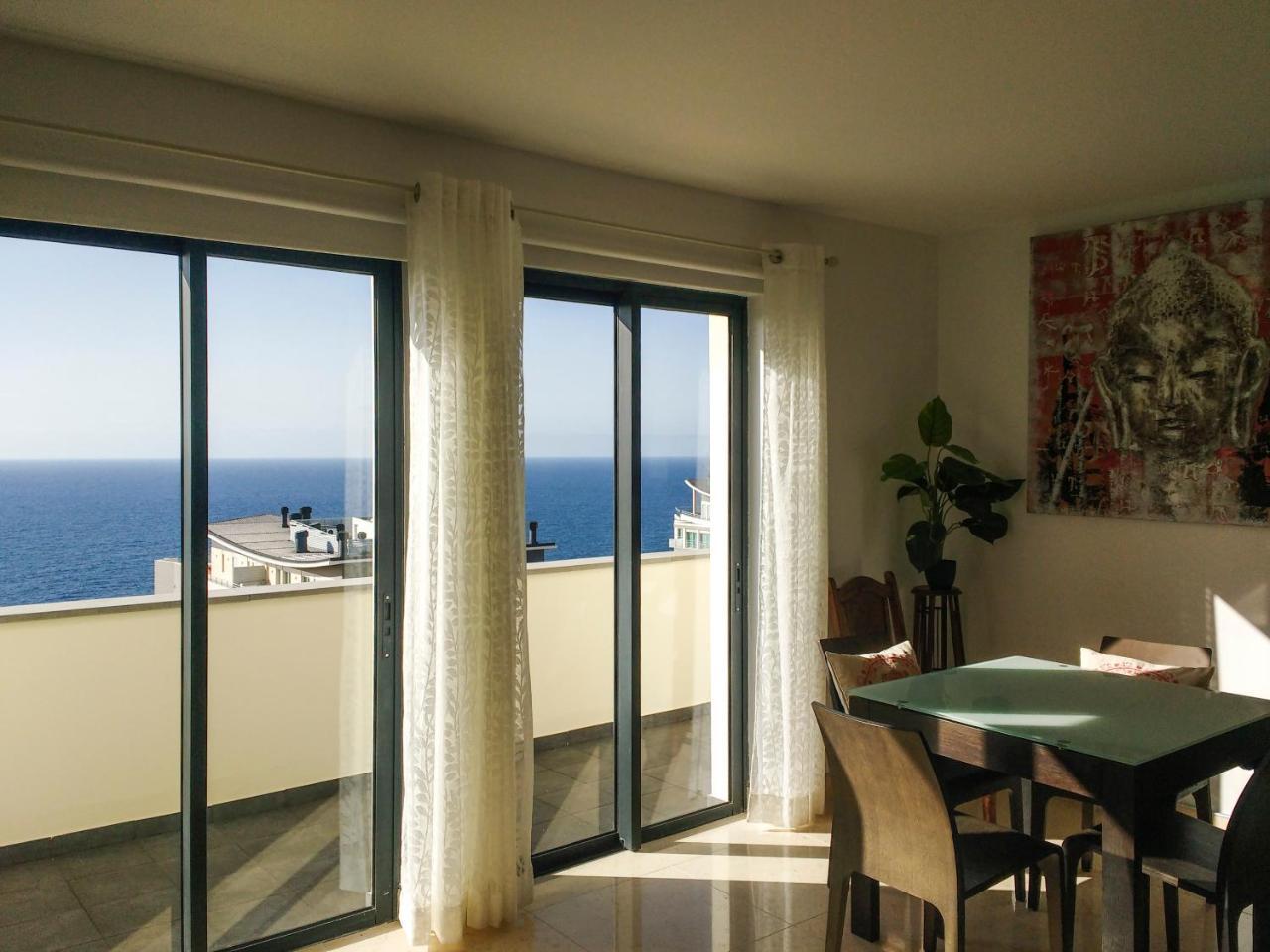 Two Bedroom With Balcony And Gorgeous View Over The Atlantic *