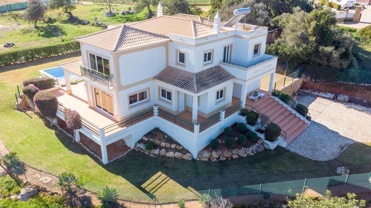 Villa Agua By Gabi Miguel *
